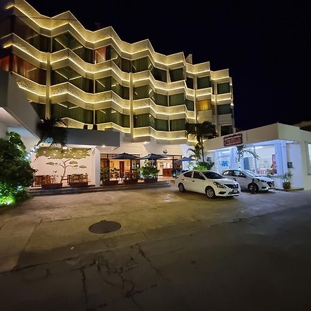 Hotel Plaza Cozumel Exterior photo