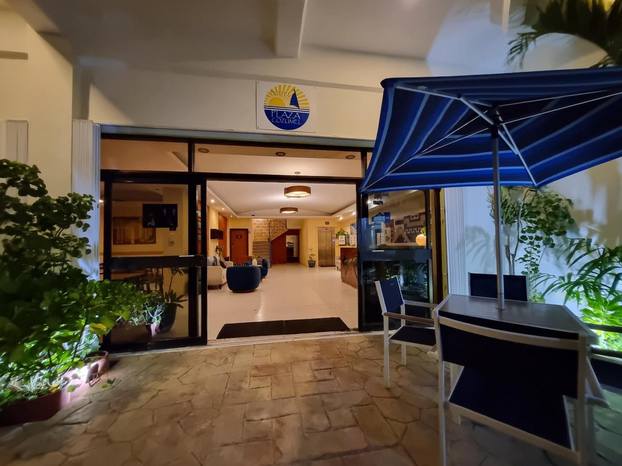 Hotel Plaza Cozumel Exterior photo