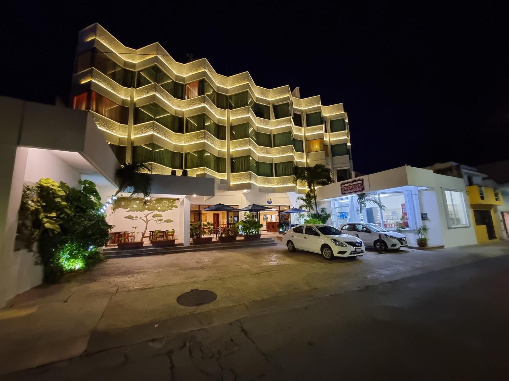 Hotel Plaza Cozumel Exterior photo