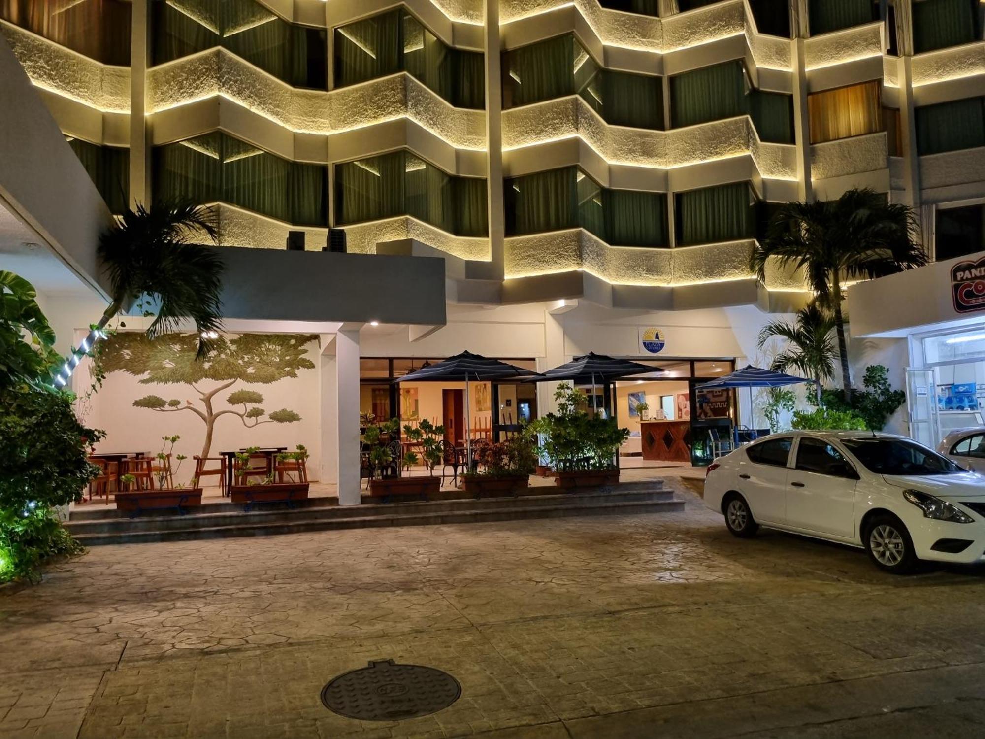 Hotel Plaza Cozumel Exterior photo