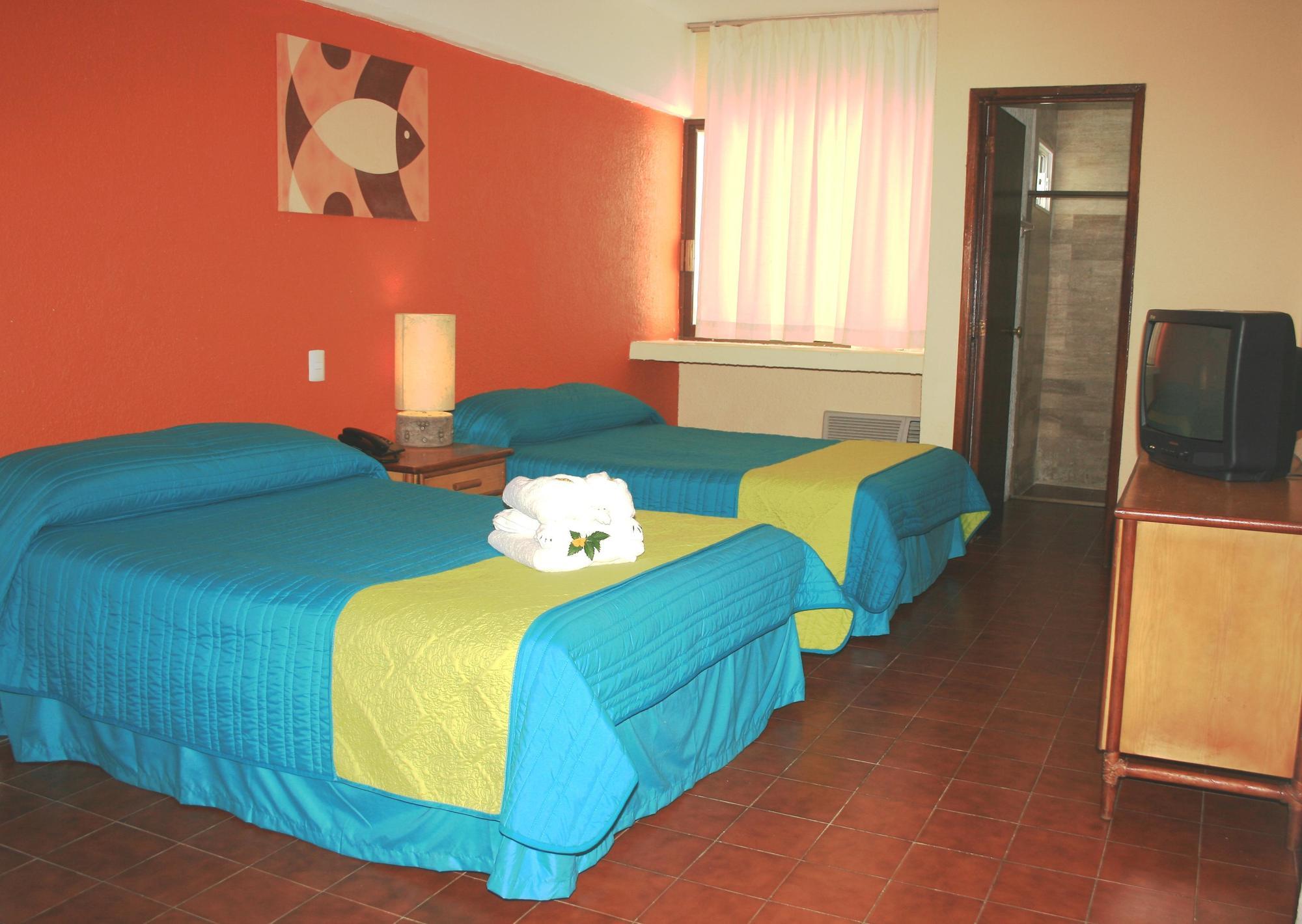 Hotel Plaza Cozumel Exterior photo