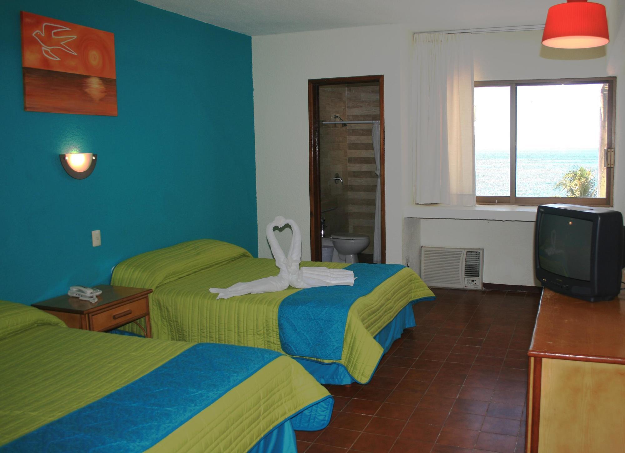 Hotel Plaza Cozumel Exterior photo